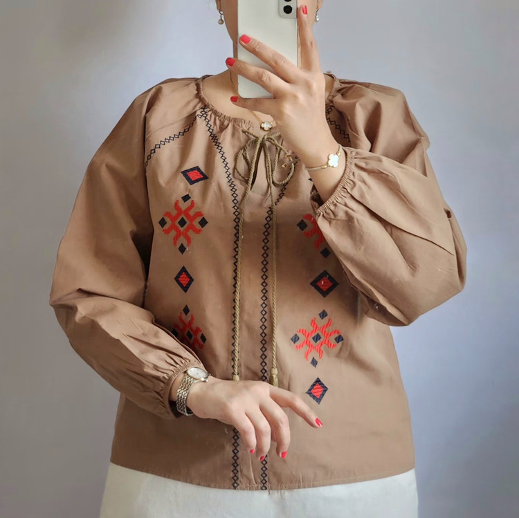 شومیز وارداتی آستین بلند گلدوزی